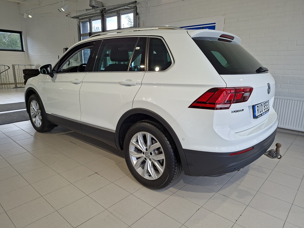 Volkswagen Tiguan RUD85E