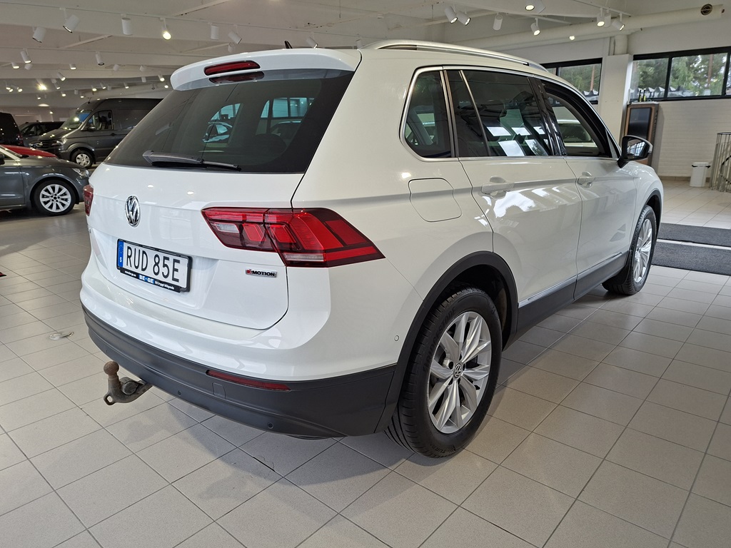 Volkswagen Tiguan RUD85E