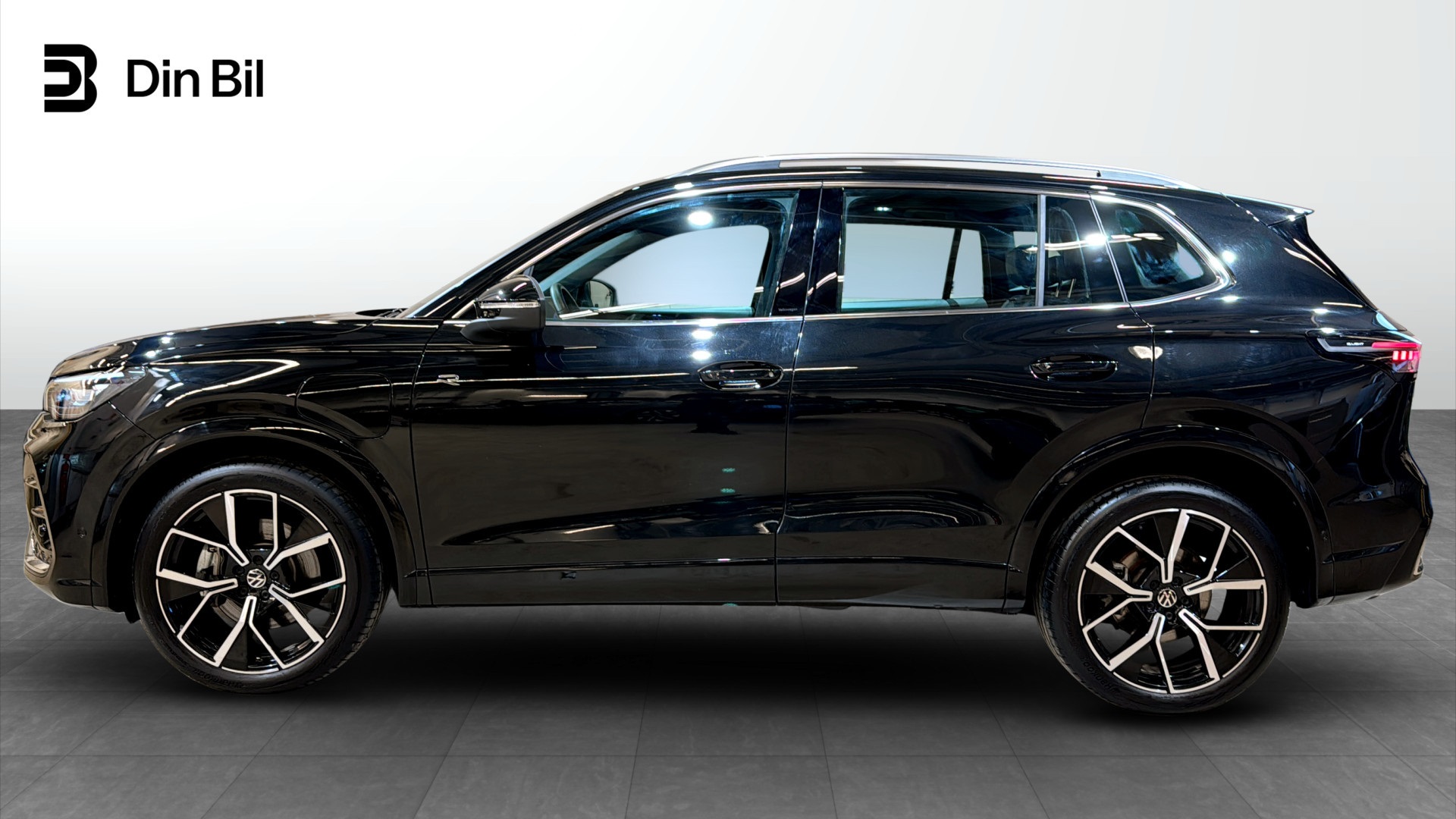 Volkswagen Tiguan RUF29P