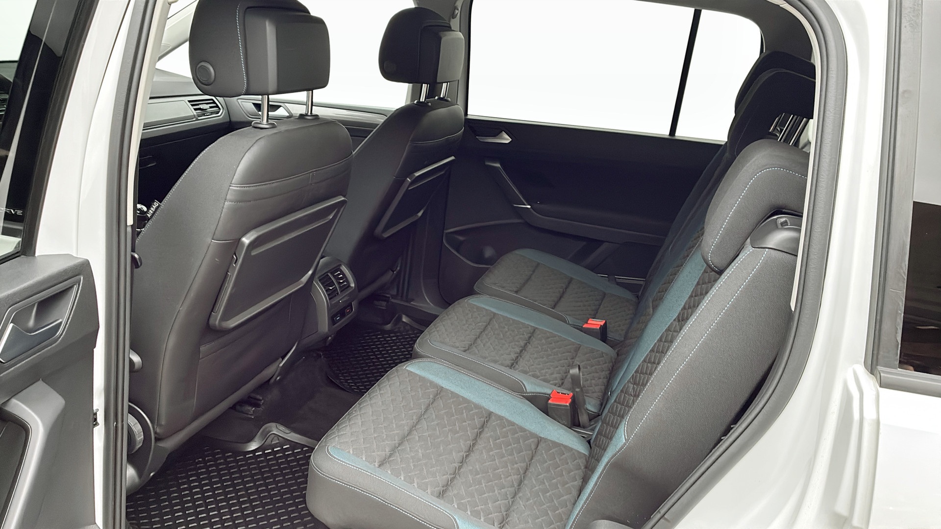 Volkswagen Touran RUG54A