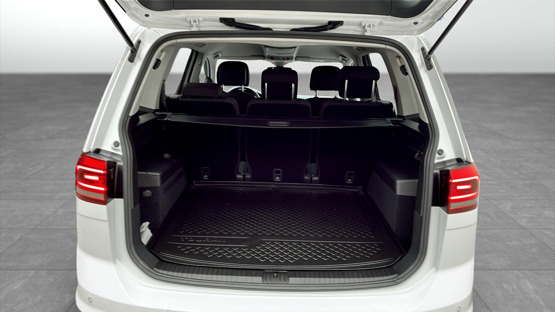 Volkswagen Touran RUG54A