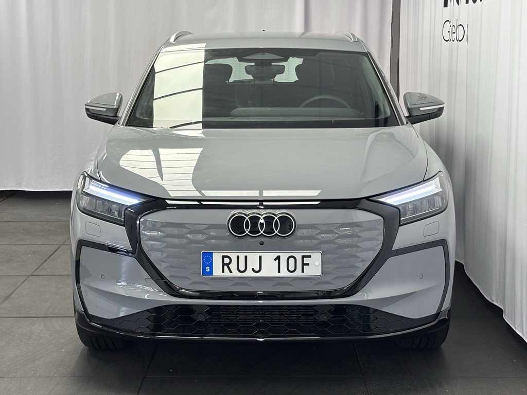 Audi Q4 e-tron RUJ10F