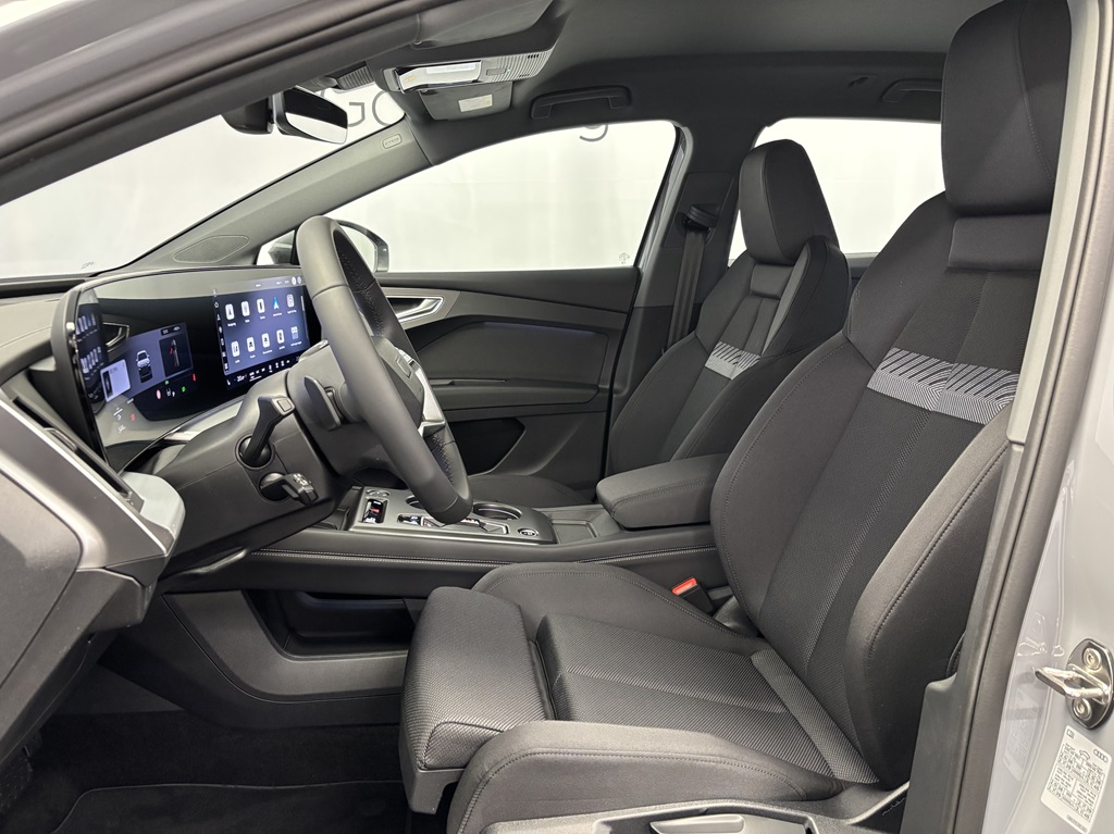Audi Q4 e-tron RUJ10F