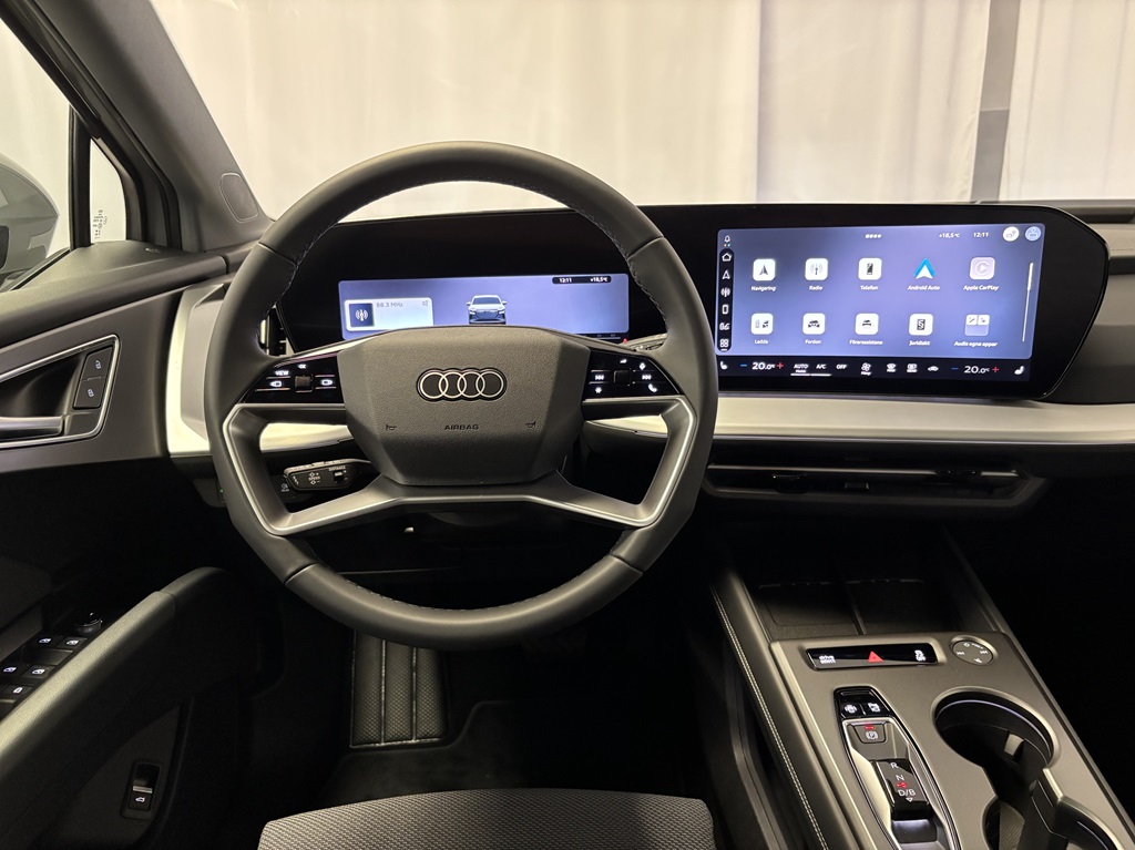 Audi Q4 e-tron RUJ10F