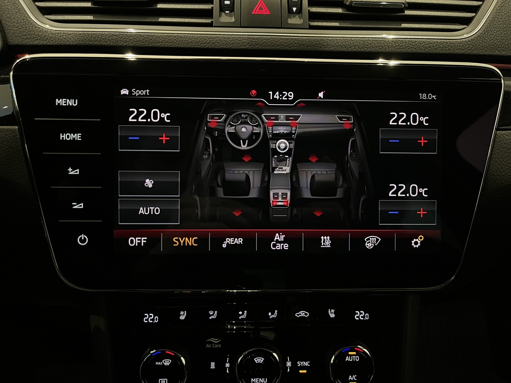 Skoda Superb RUM836