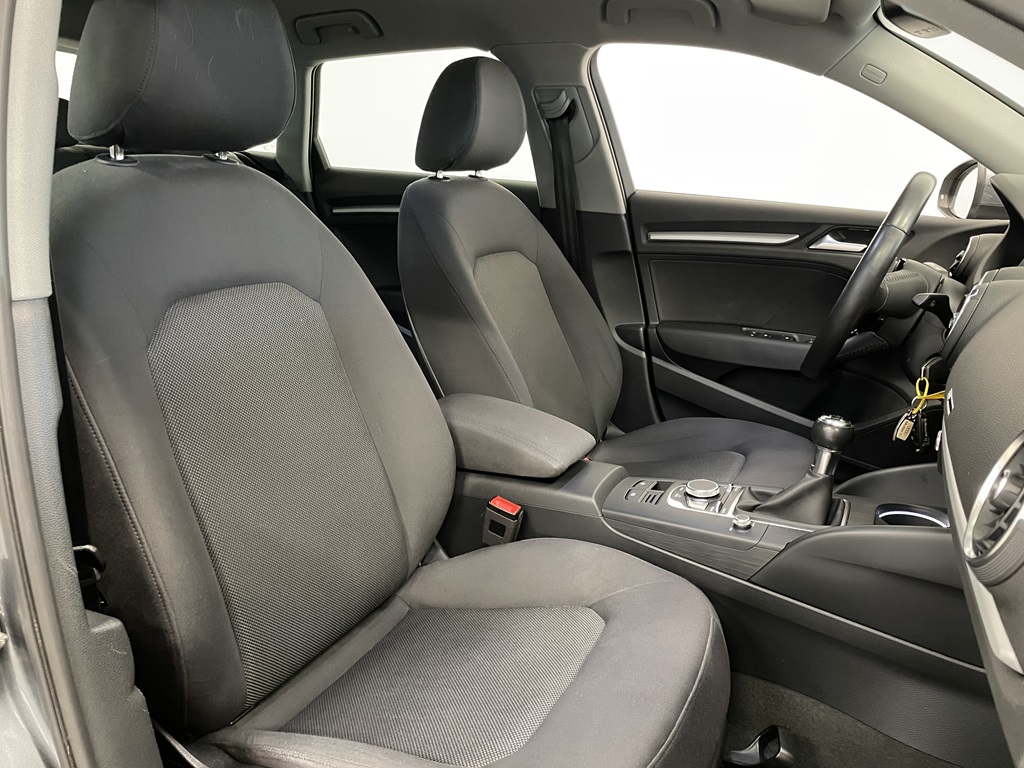 Audi A3 Sportback RUO098