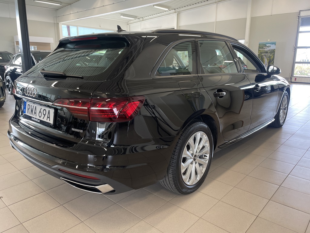 Audi A4 Avant RWA69A