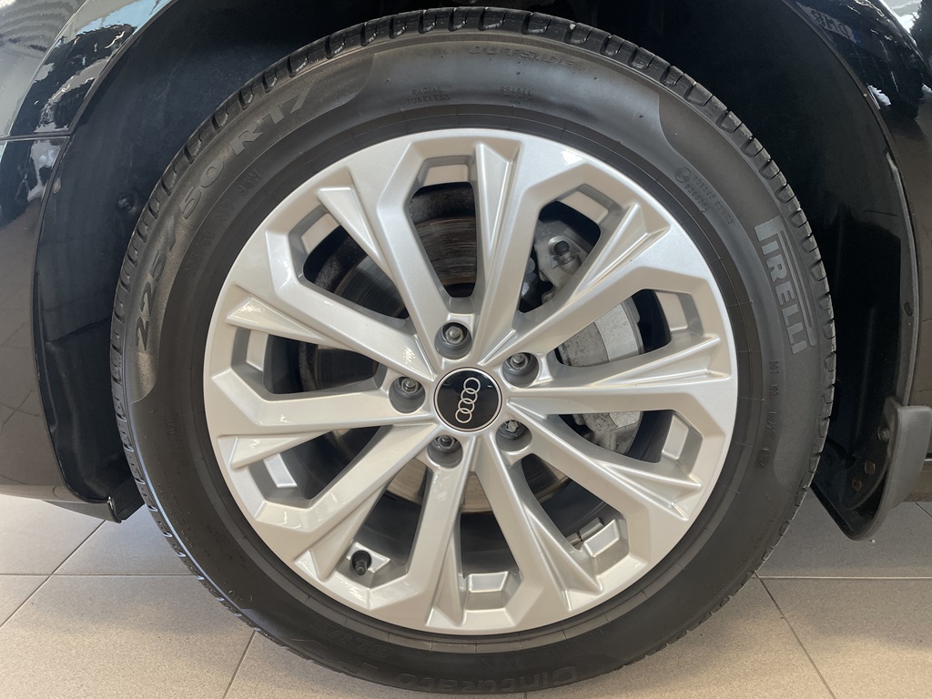 Audi A4 Avant RWA69A