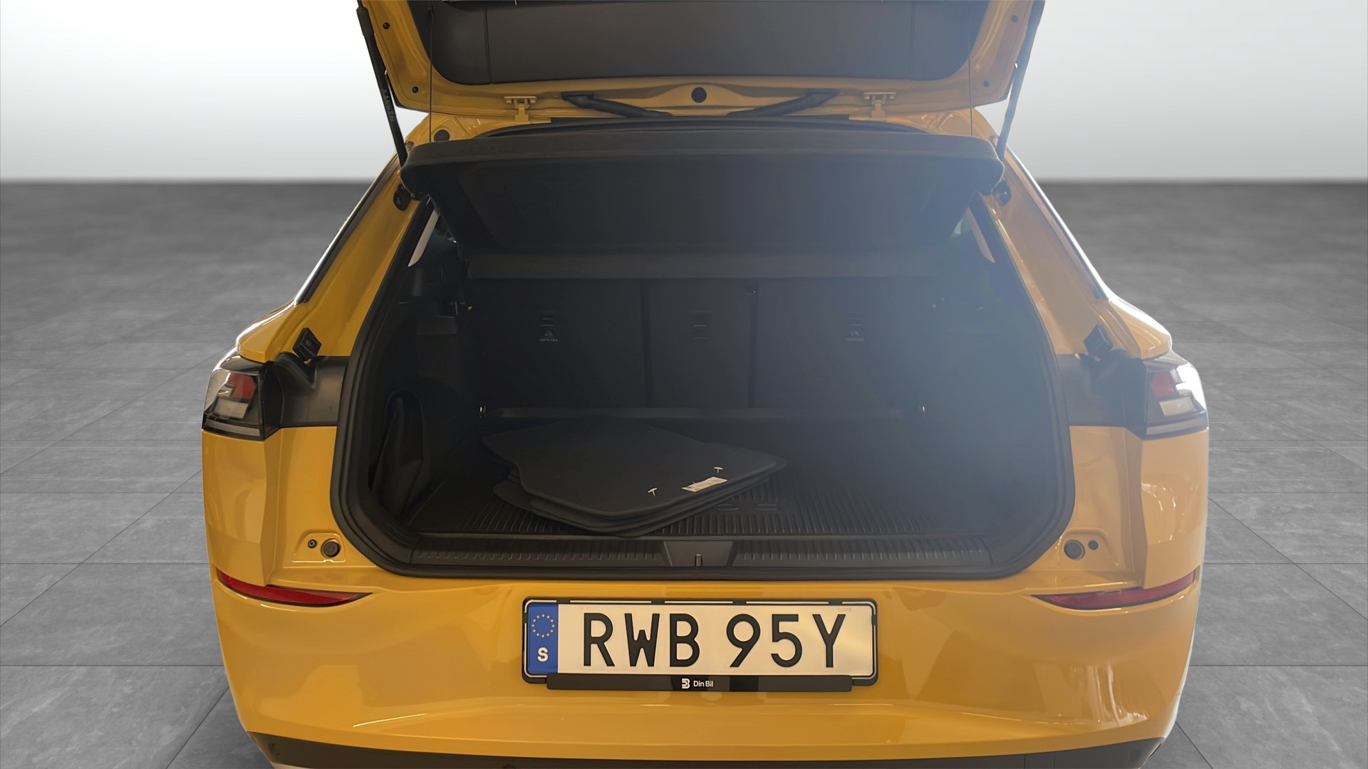 Volkswagen T-Roc RWB95Y