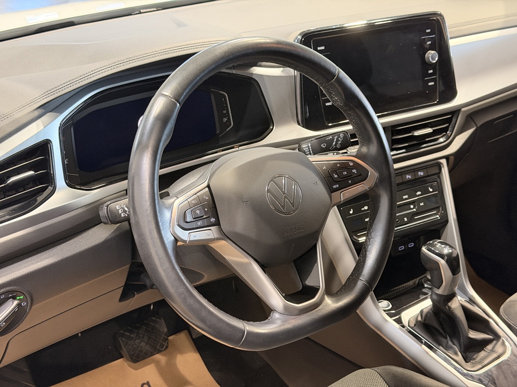 Volkswagen T-Roc RXB15W