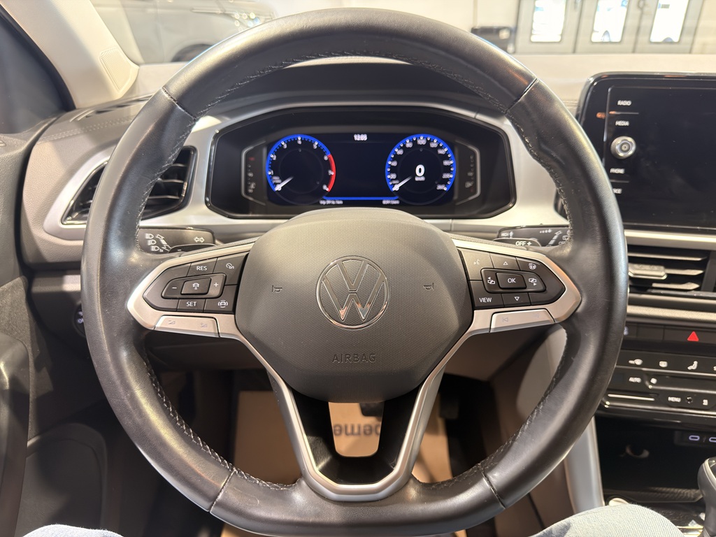 Volkswagen T-Roc RXB15W