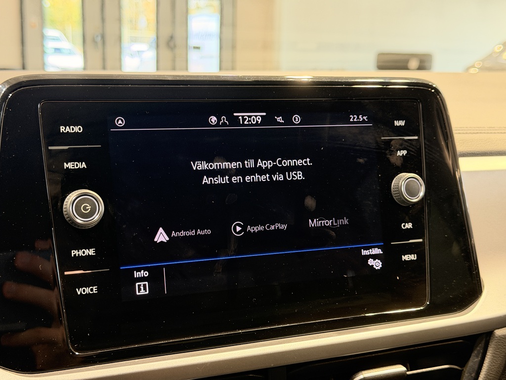 Volkswagen T-Roc RXB15W