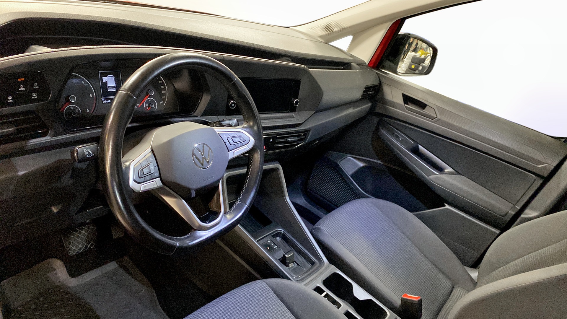Volkswagen Caddy RXC93K