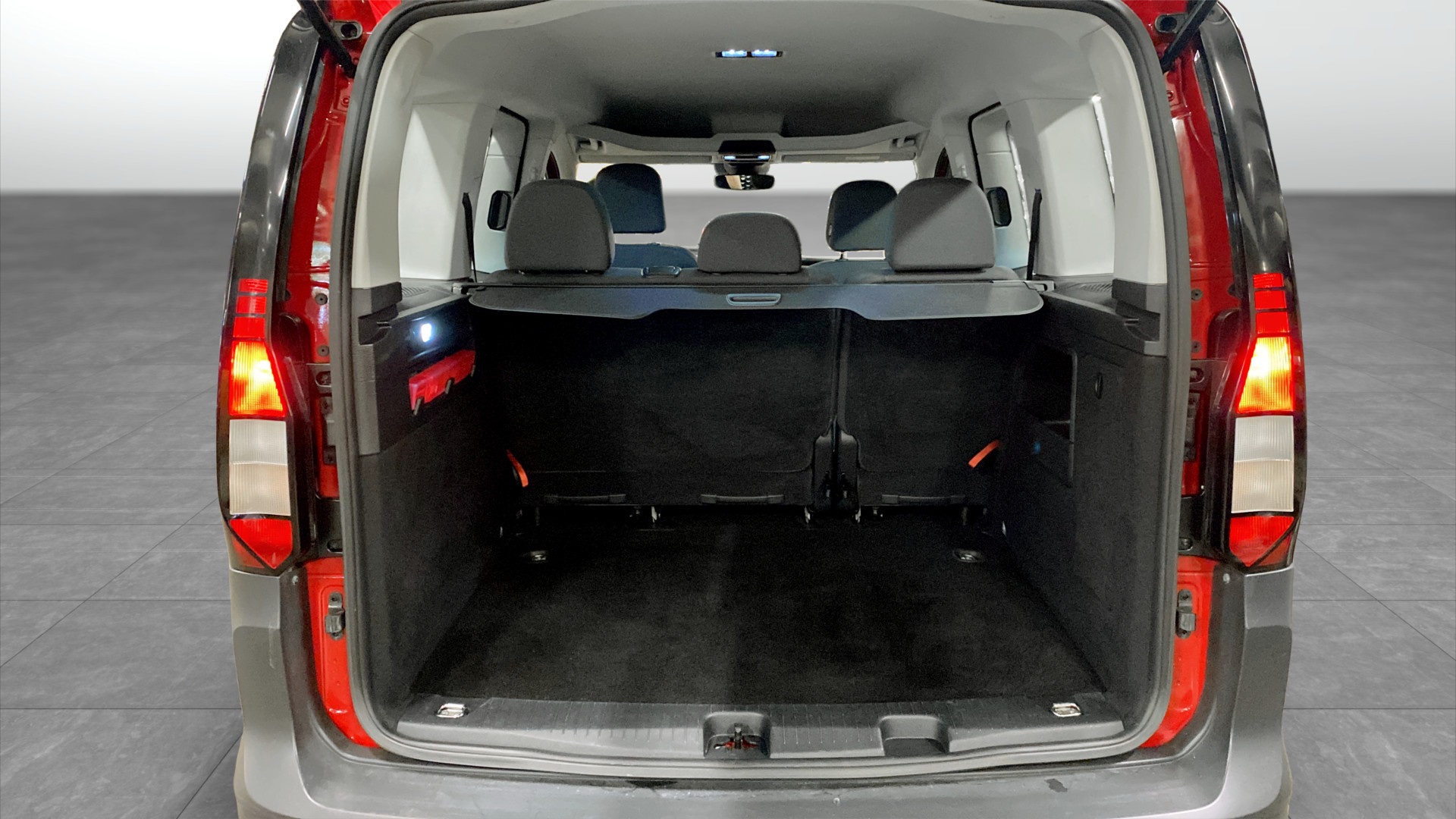 Volkswagen Caddy RXC93K