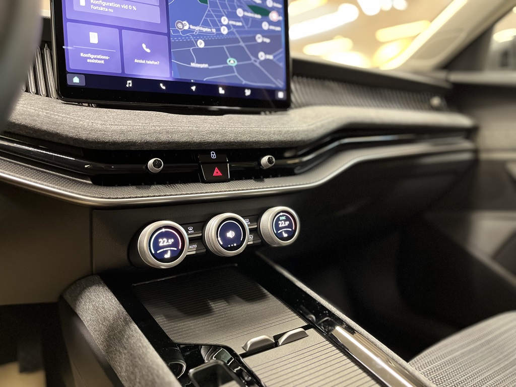 Skoda Superb Combi RXD66A