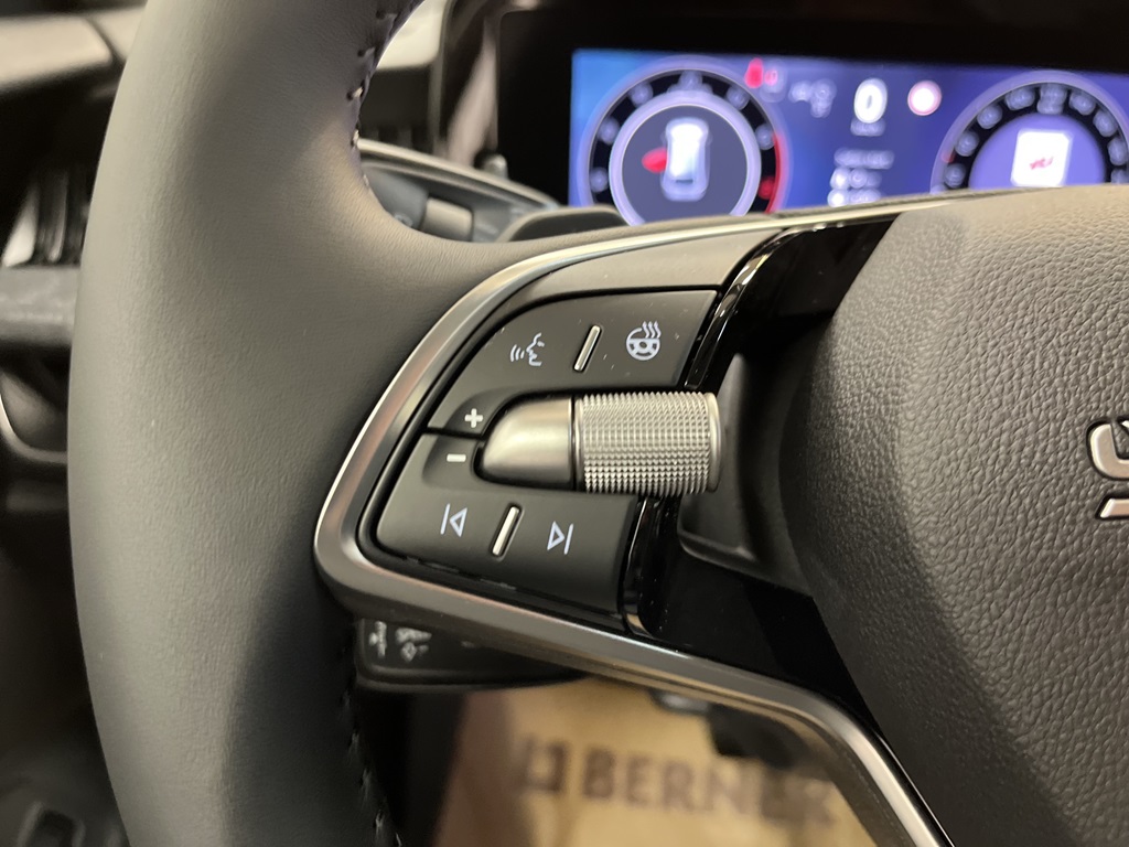 Skoda Superb Combi RXD66A