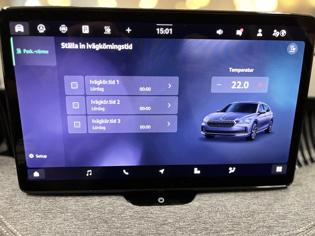 Skoda Superb Combi RXD66A