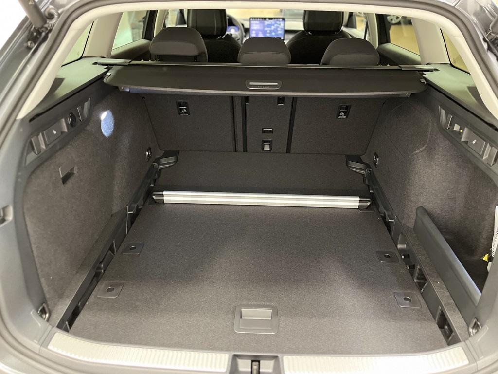 Skoda Superb Combi RXD66A