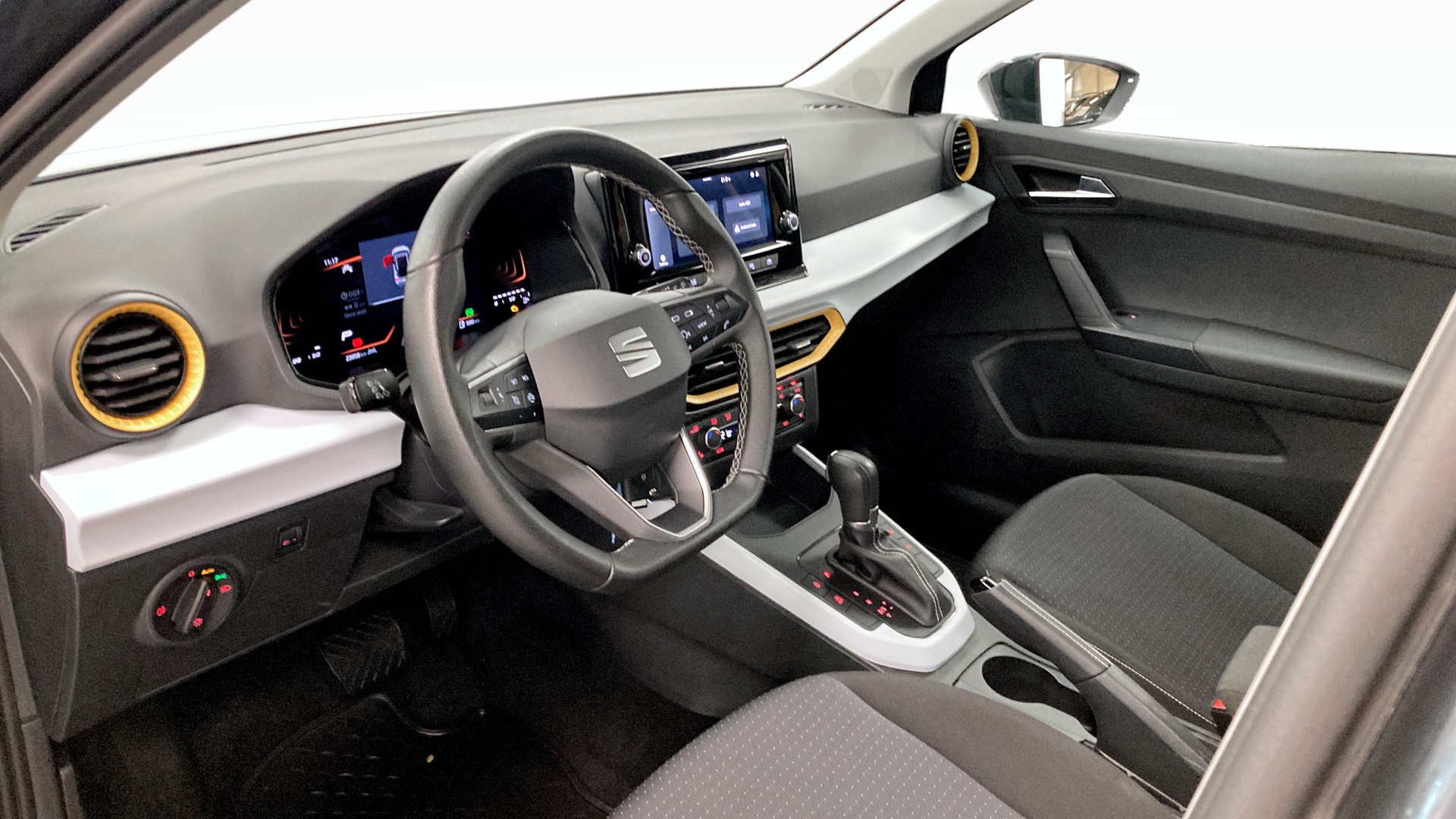 SEAT Arona RXJ57B