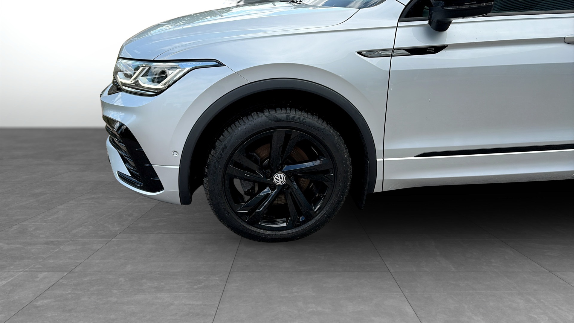 Volkswagen Tiguan RXP76G