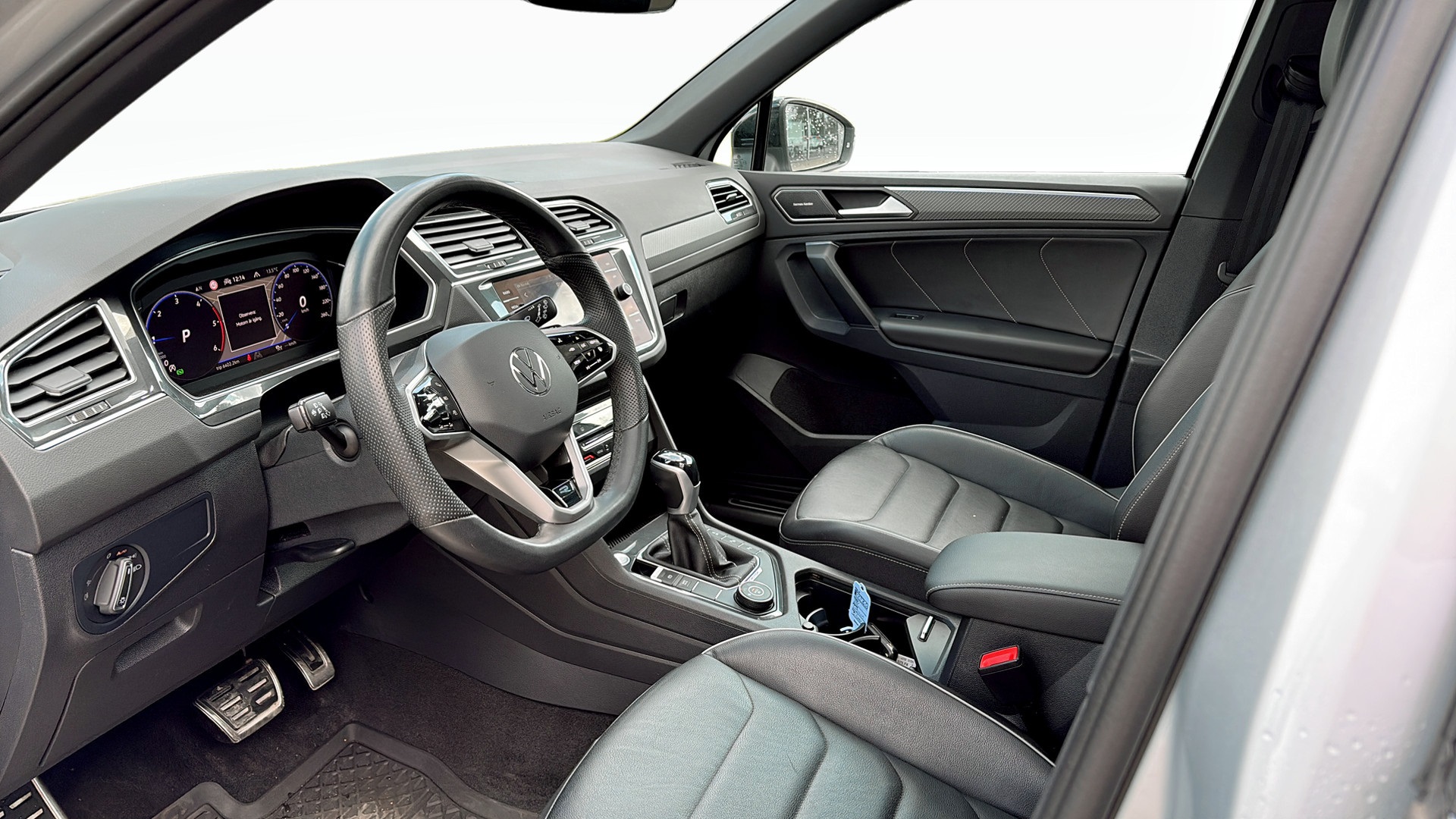 Volkswagen Tiguan RXP76G