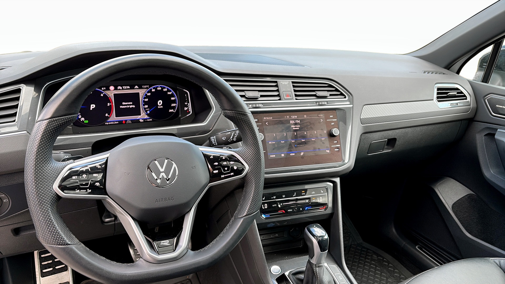 Volkswagen Tiguan RXP76G