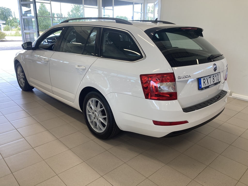 Skoda Octavia Combi RXT810