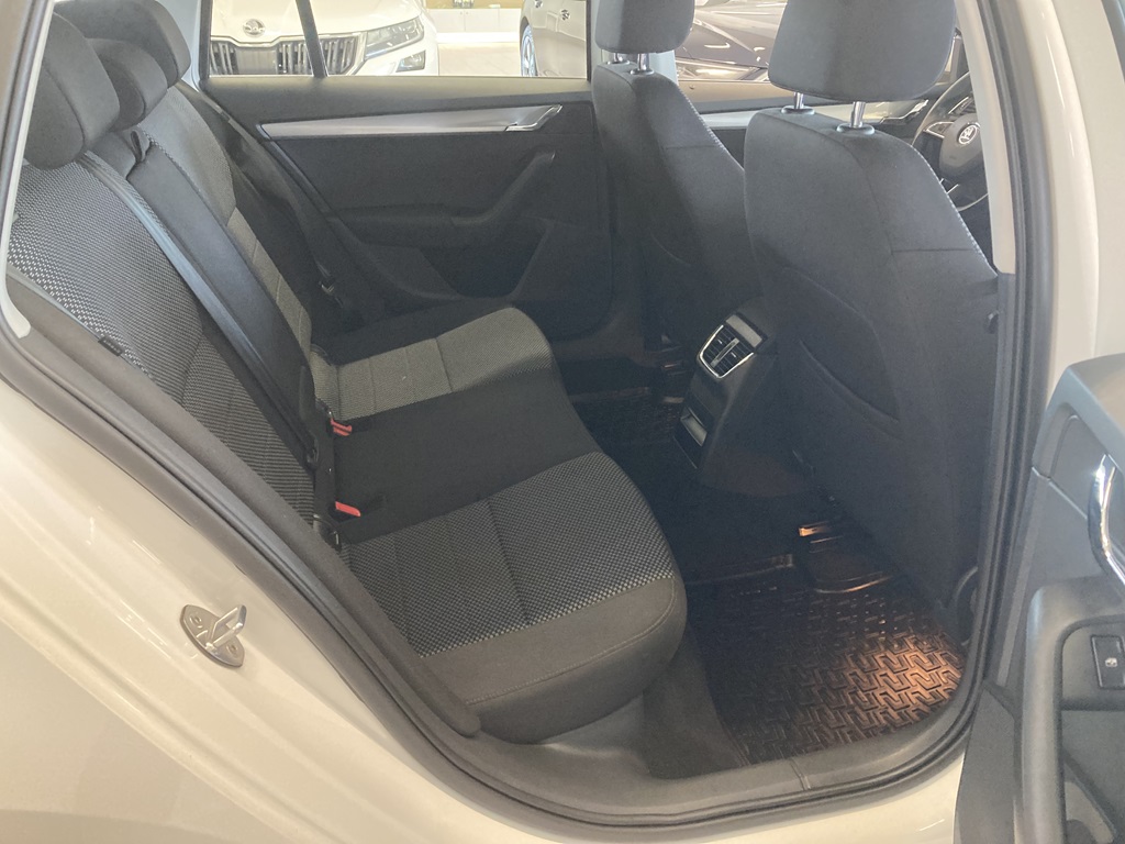 Skoda Octavia Combi RXT810