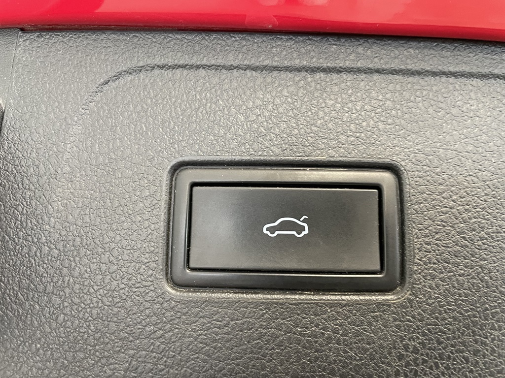 Volkswagen Passat RYG44C