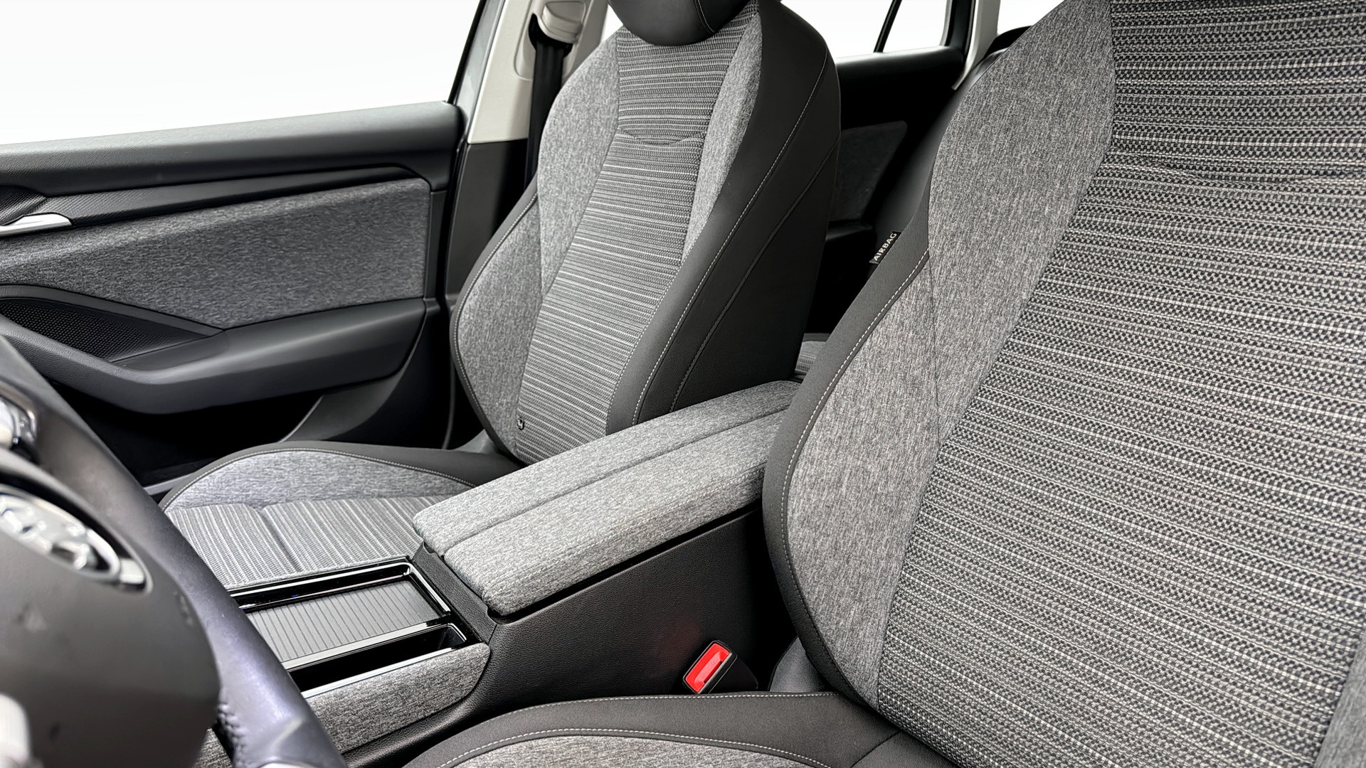 Skoda Superb Combi RYJ40W