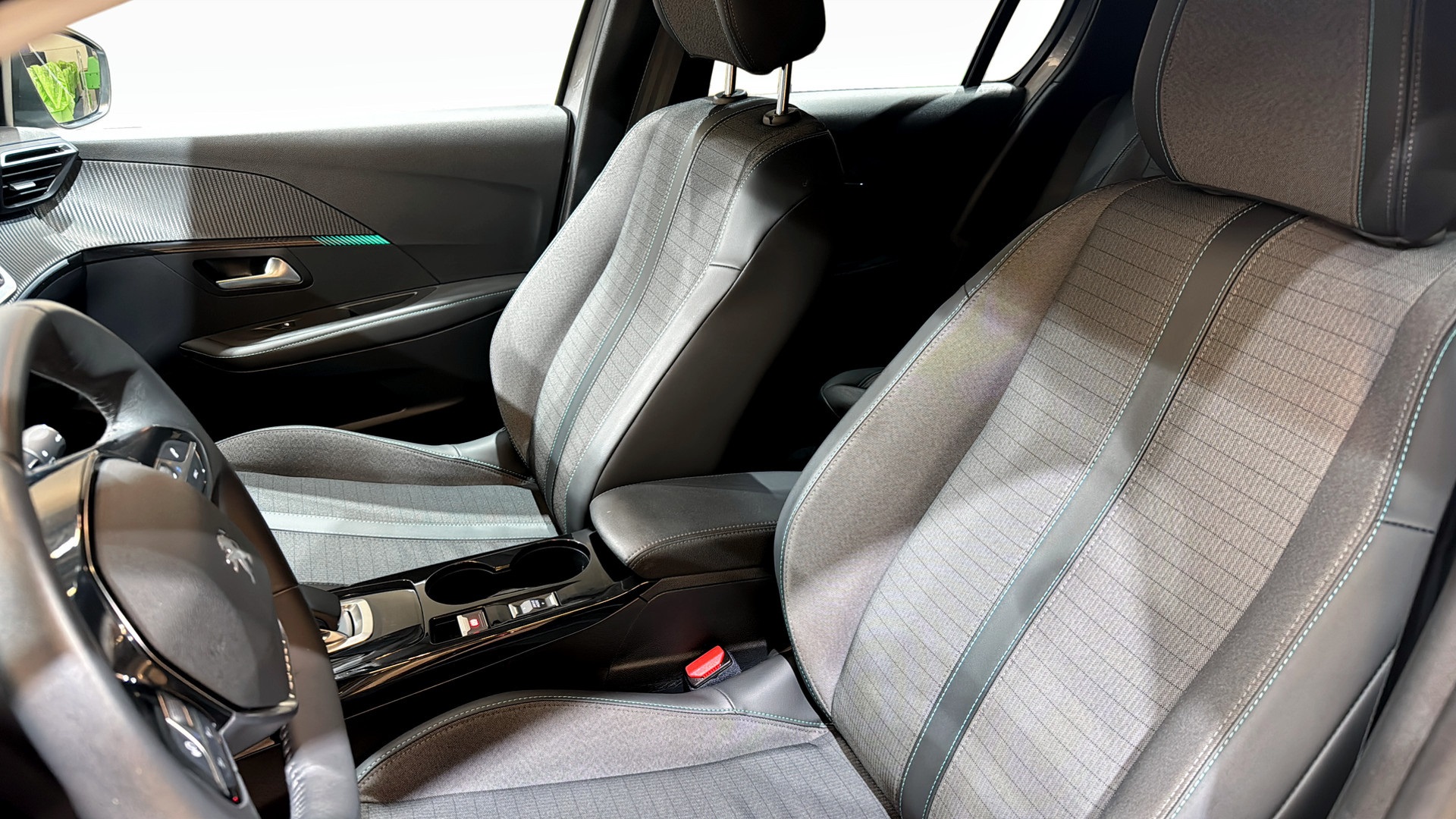 Peugeot e-208 RYP54N