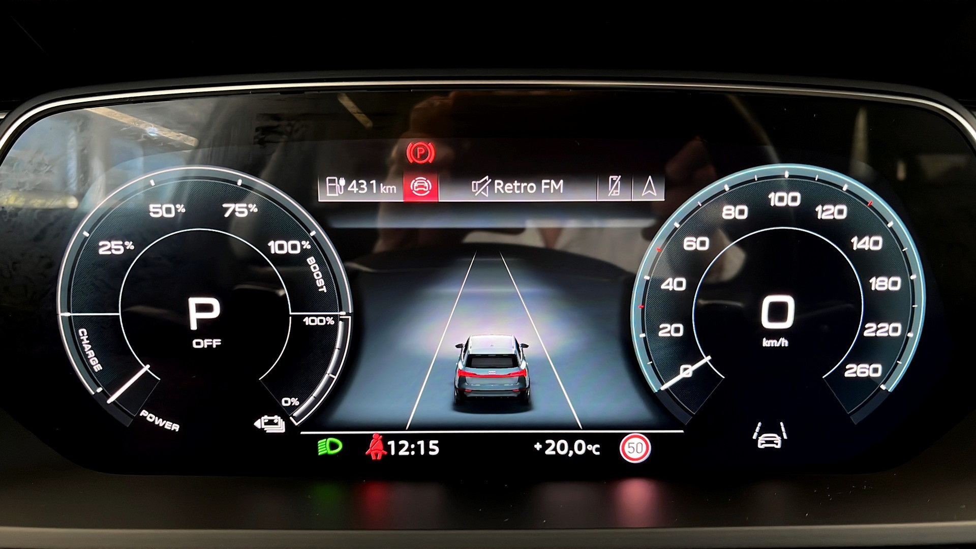 Audi Q8 e-tron RYY66A