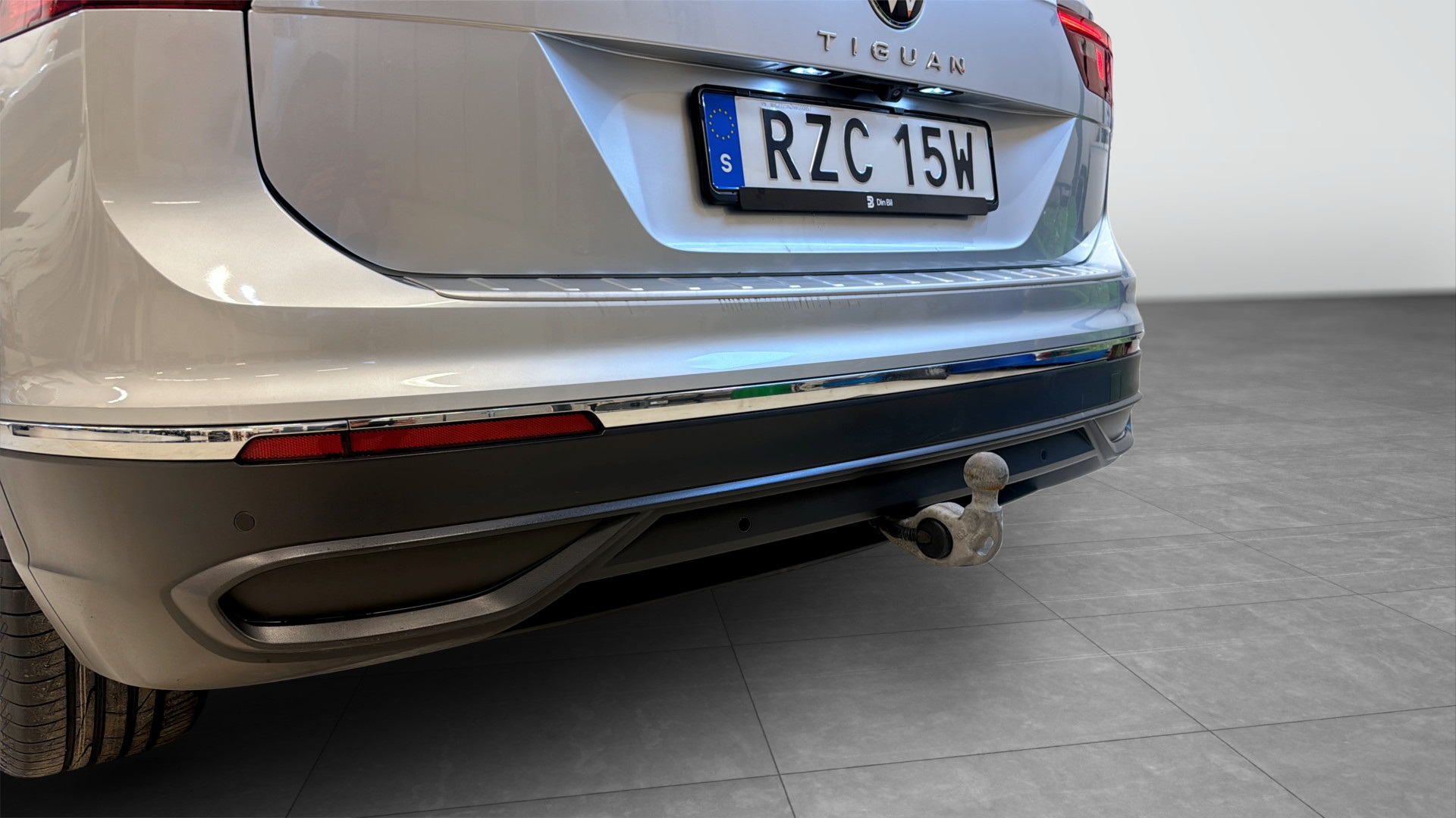 Volkswagen Tiguan RZC15W