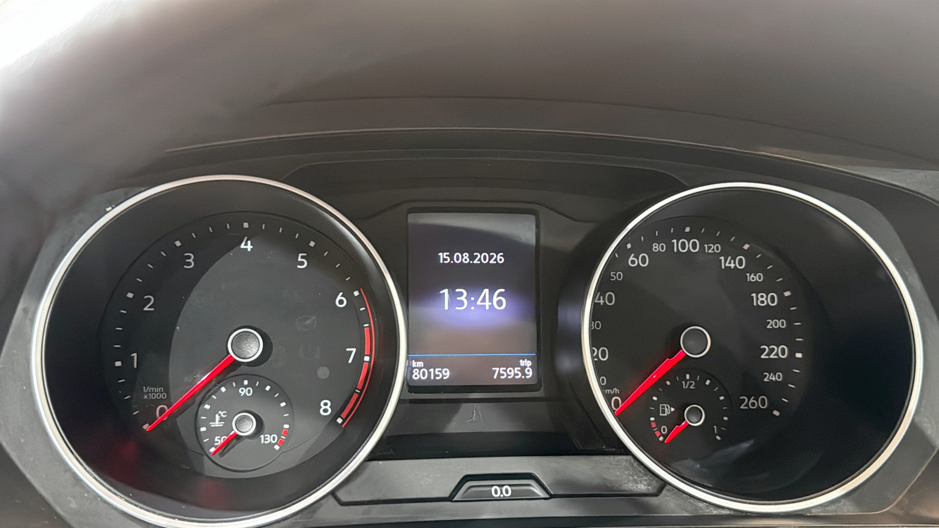 Volkswagen Tiguan RZC15W