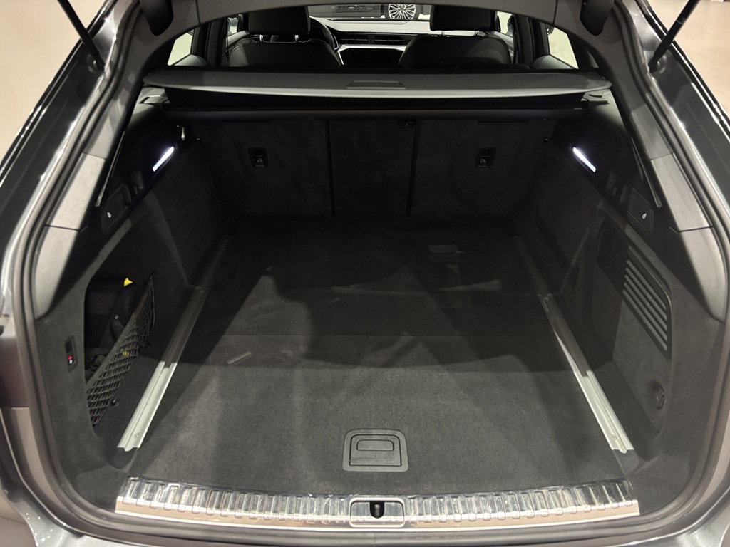 Audi A6 Avant RZK57B