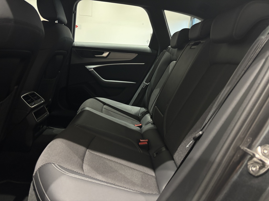 Audi A6 Avant RZK57B