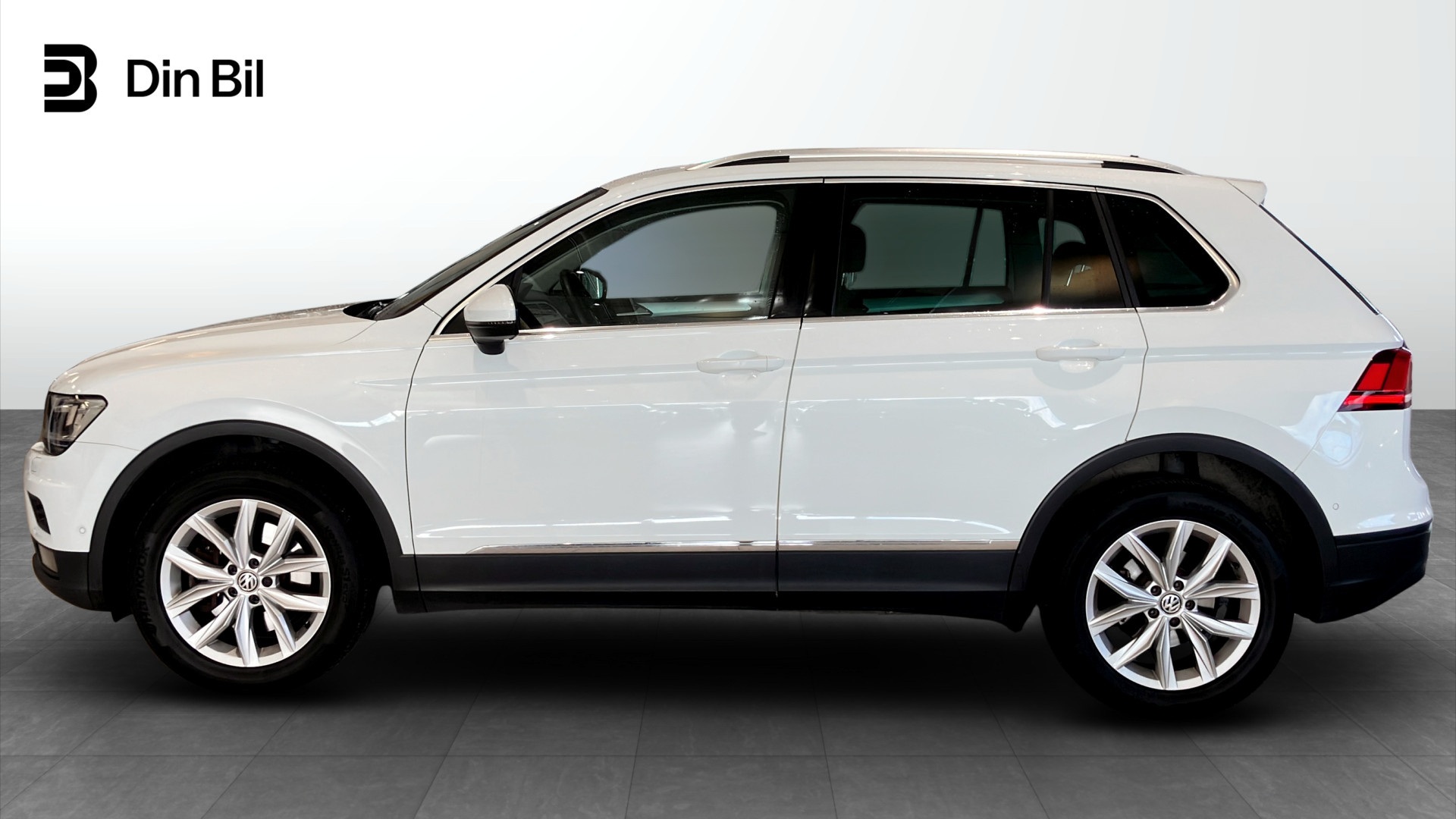 Volkswagen Tiguan RZN15E