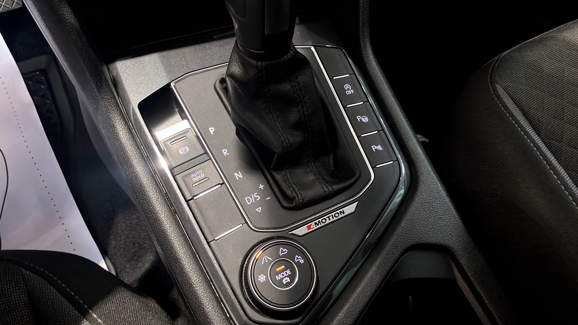 Volkswagen Tiguan RZN15E