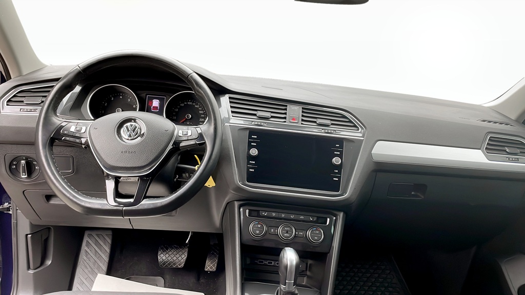 Volkswagen Tiguan RZN681