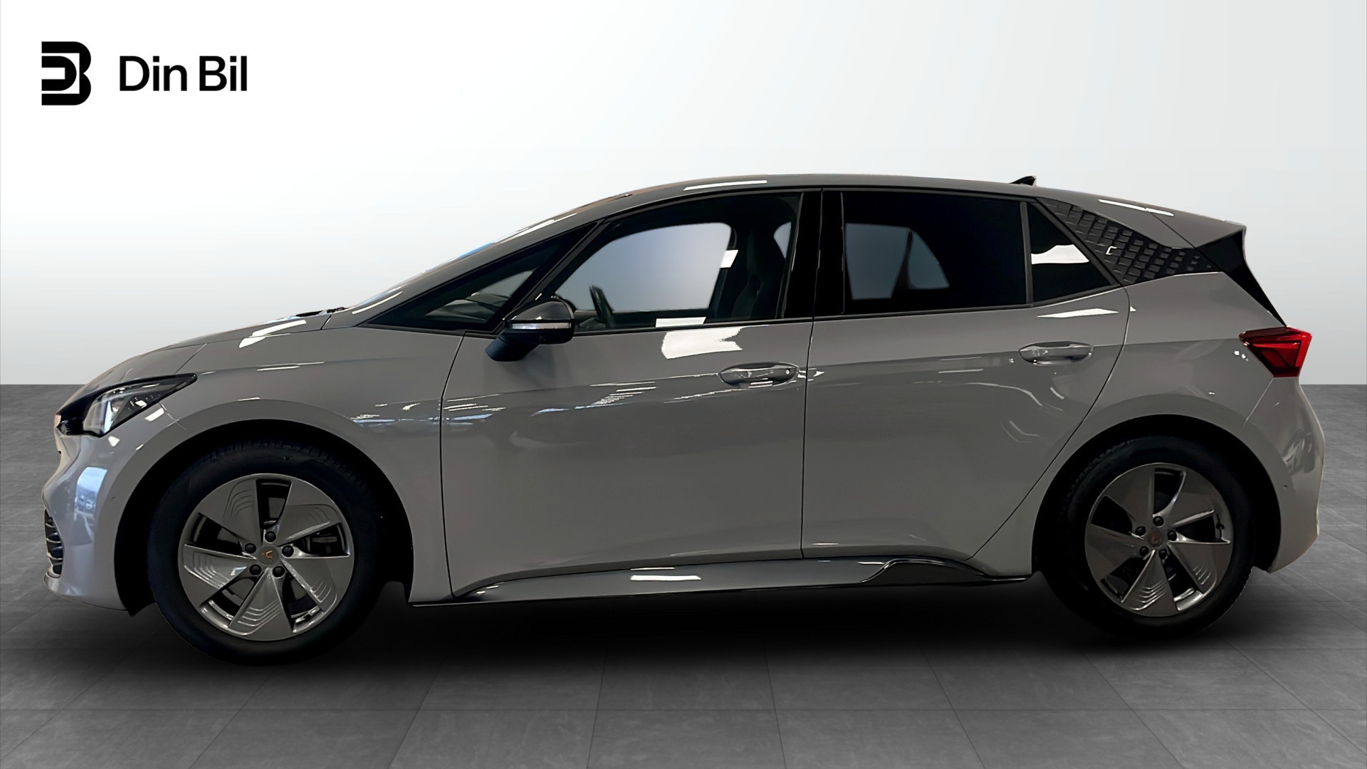CUPRA Born SAO411