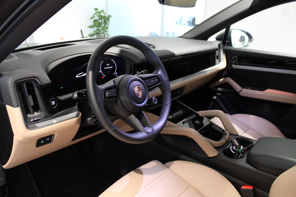 Porsche Cayenne SAR07A