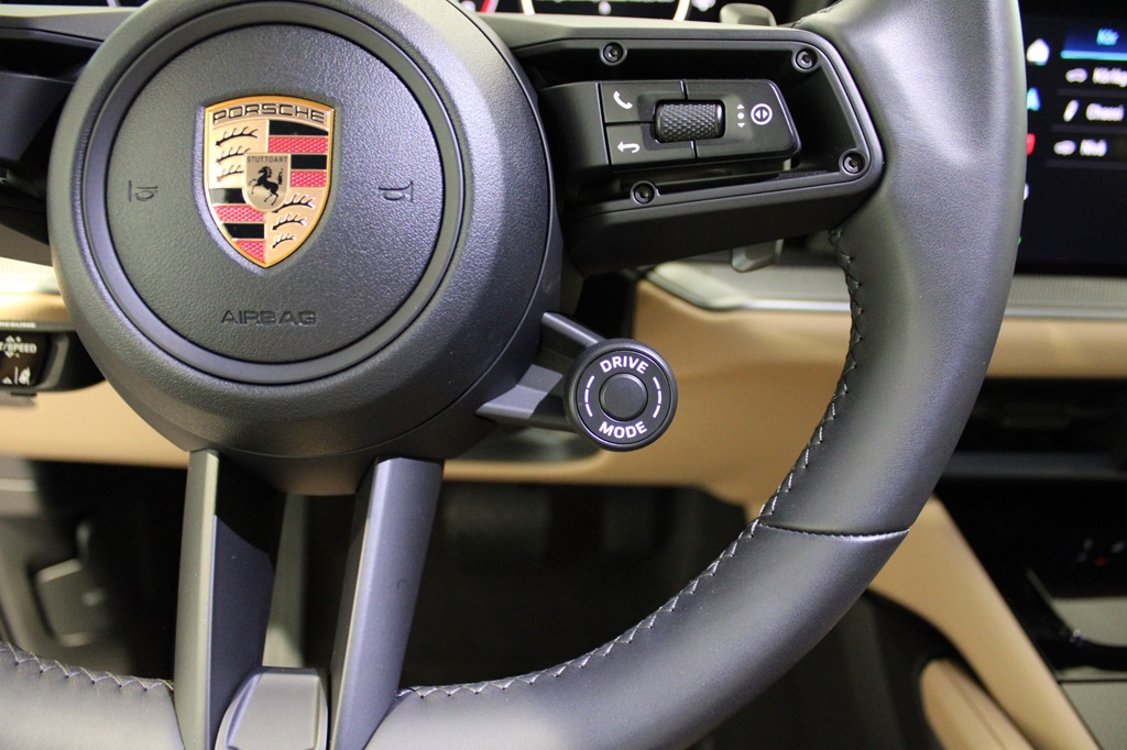 Porsche Cayenne SAR07A