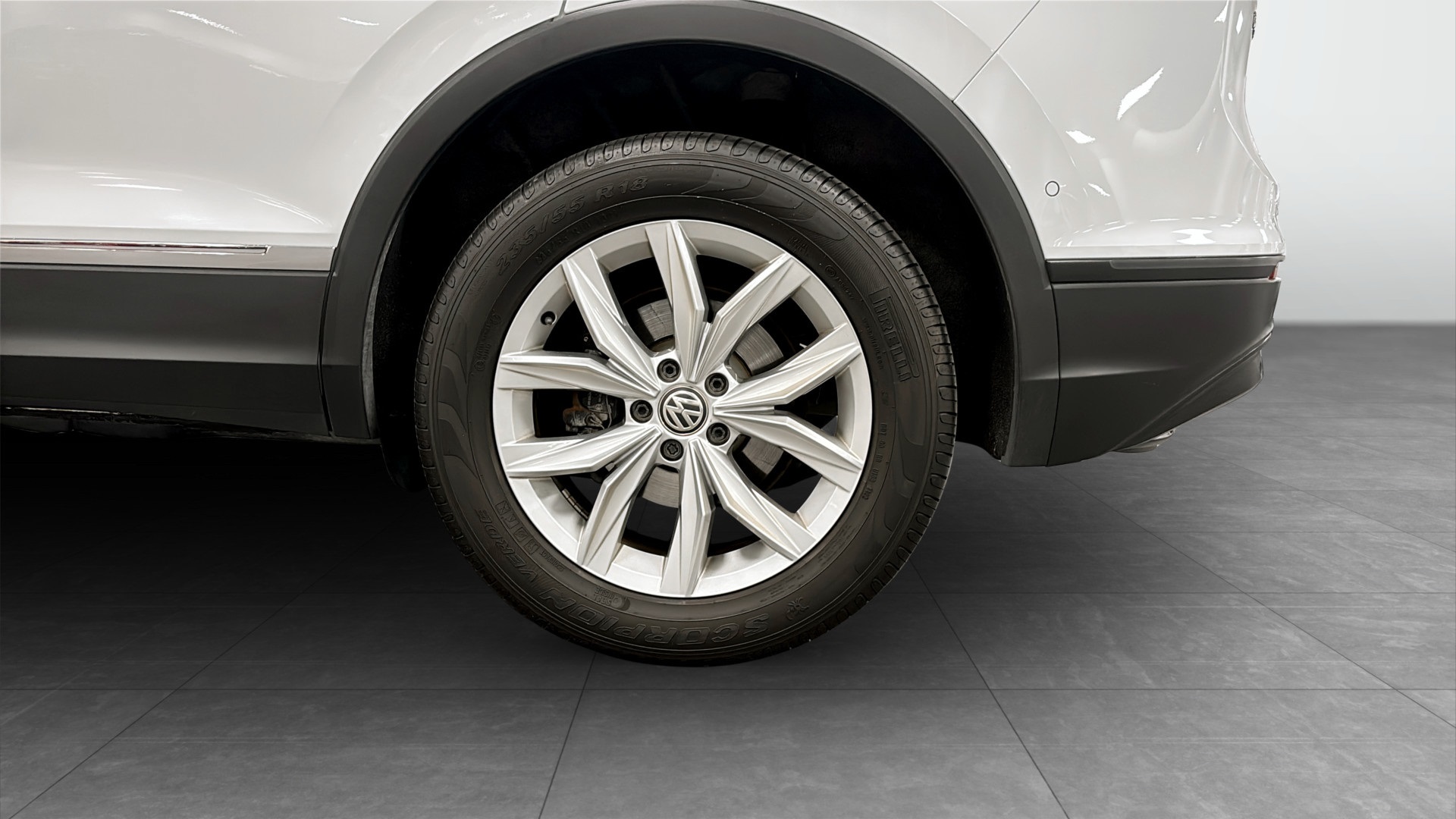 Volkswagen Tiguan SBD96S