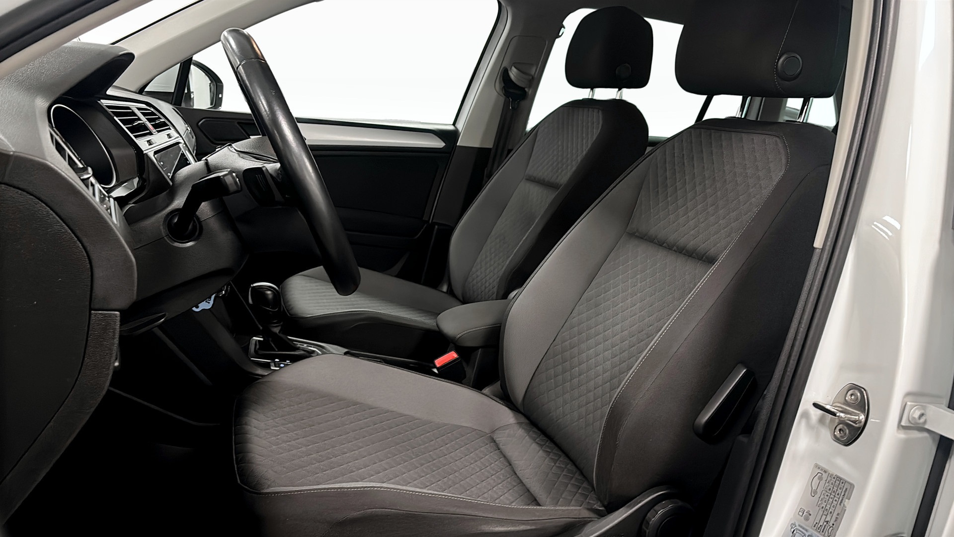 Volkswagen Tiguan SBD96S