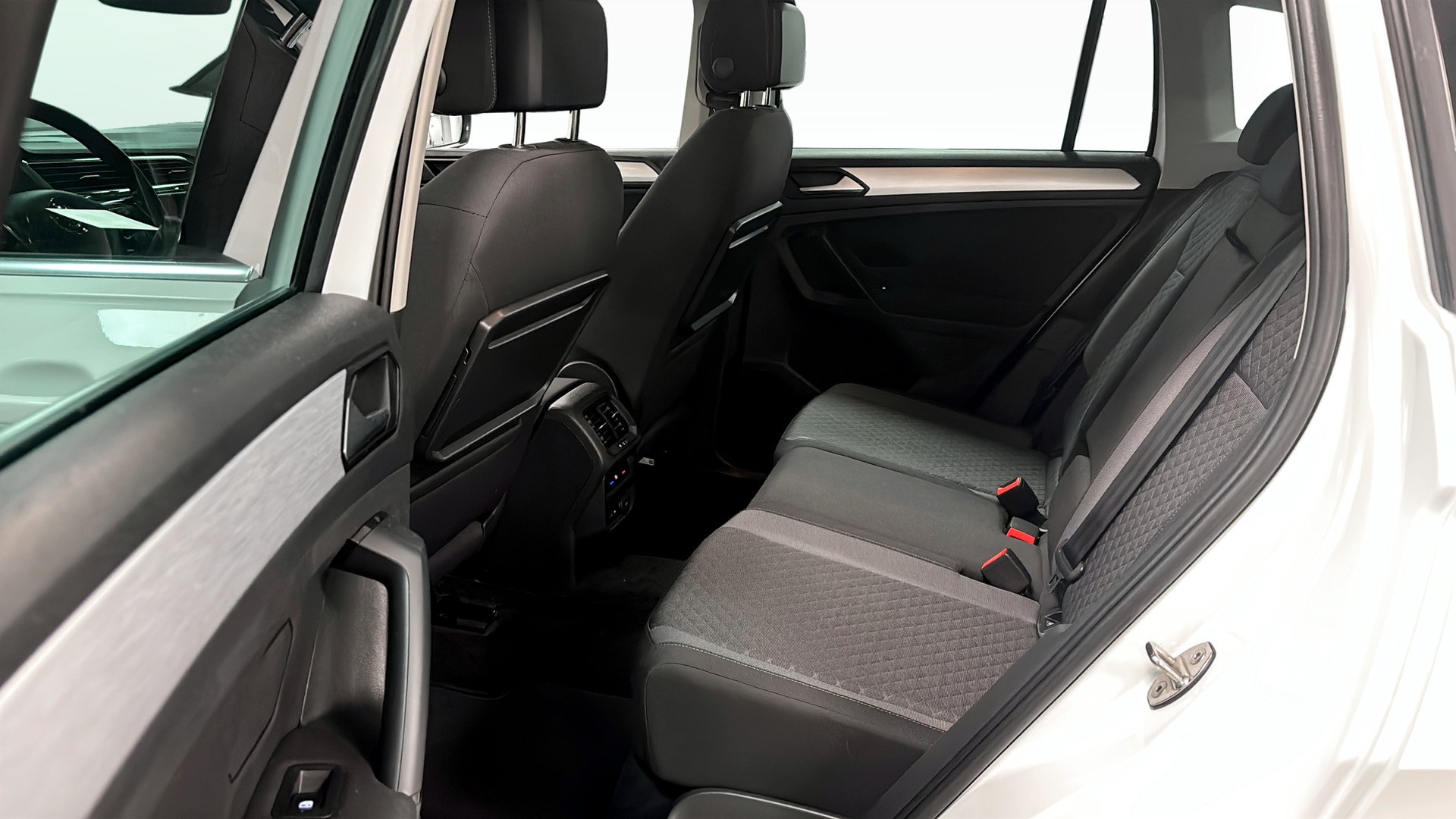Volkswagen Tiguan SBD96S