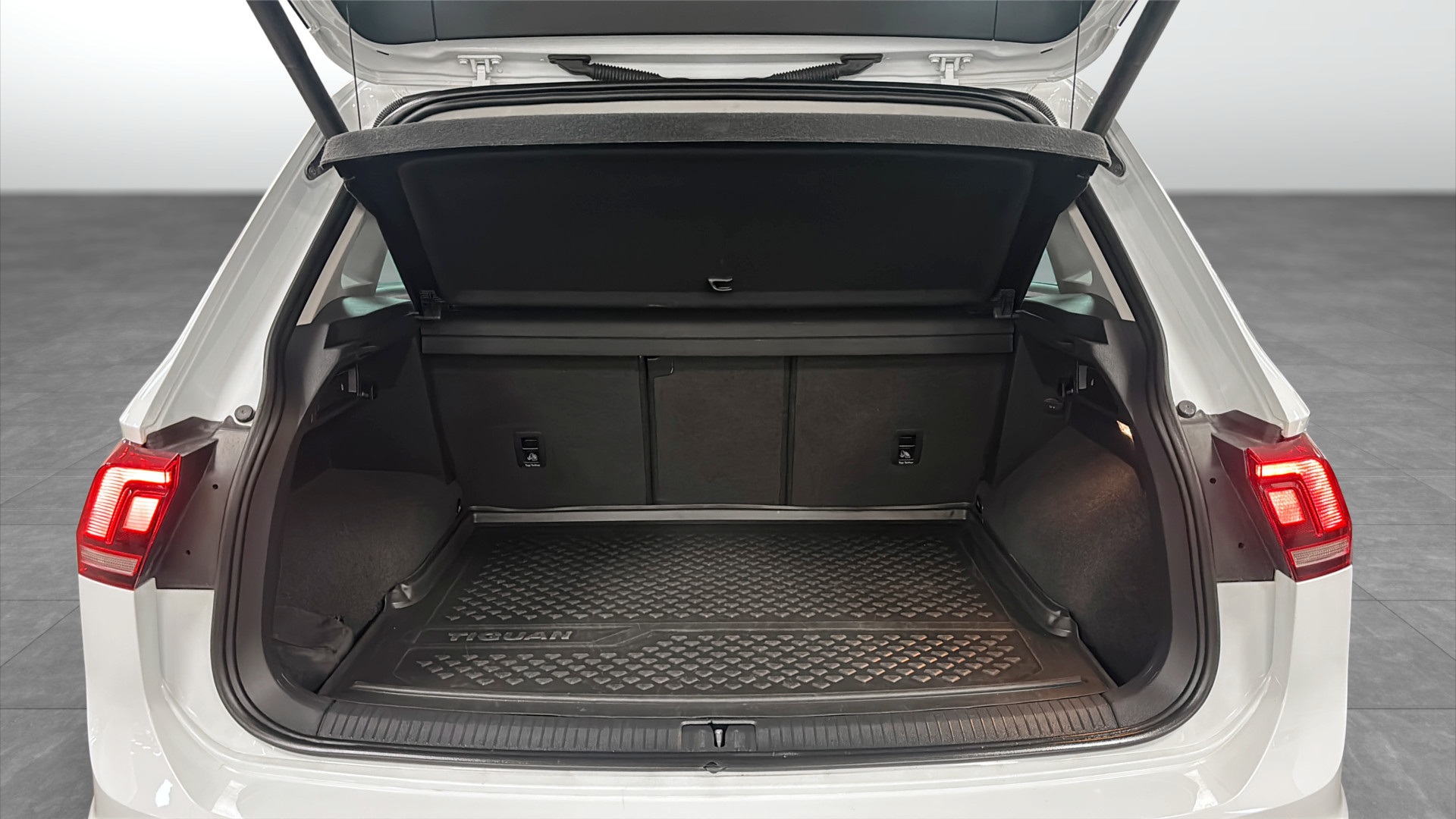 Volkswagen Tiguan SBD96S