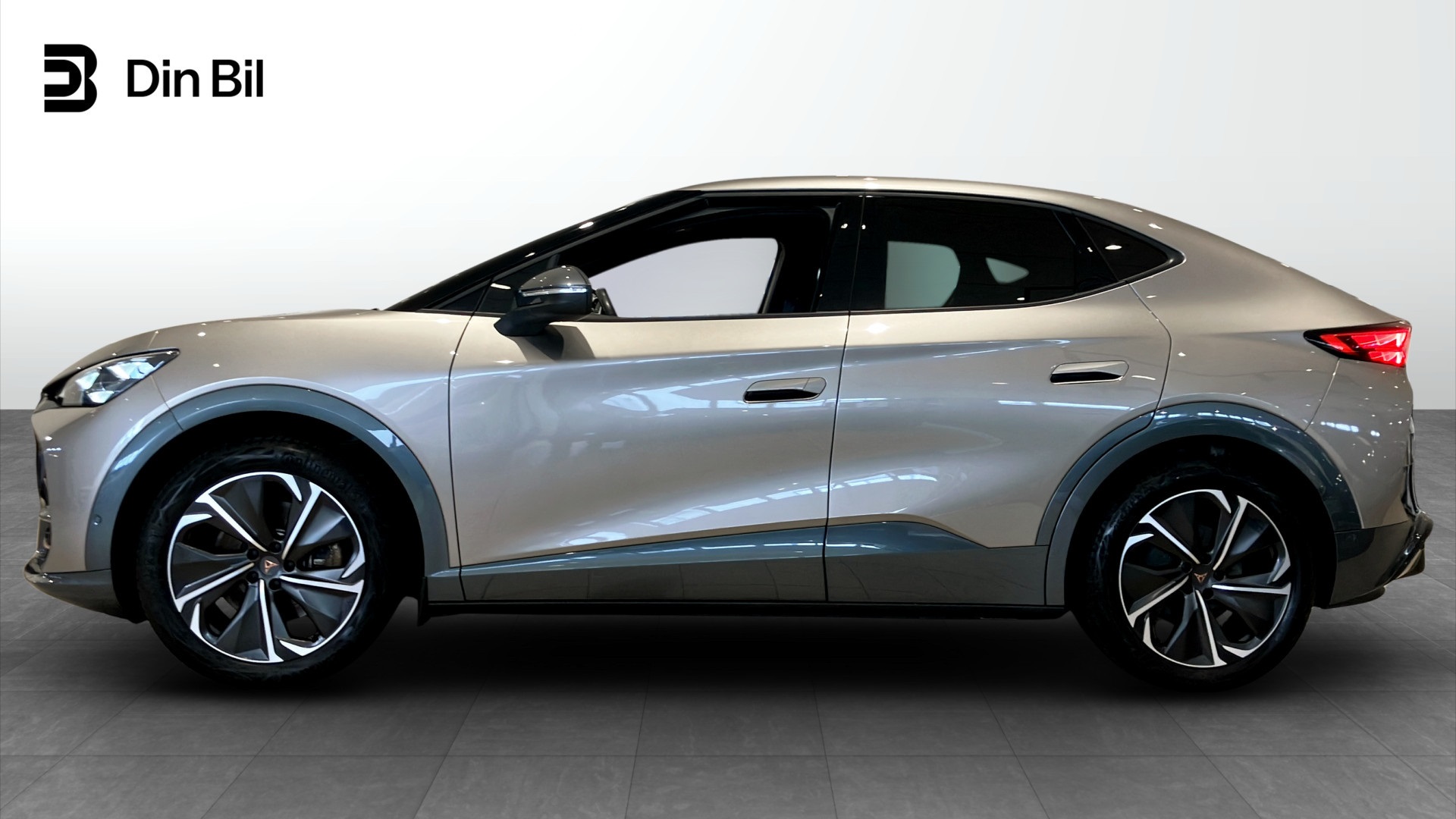 CUPRA Tavascan SCK67B