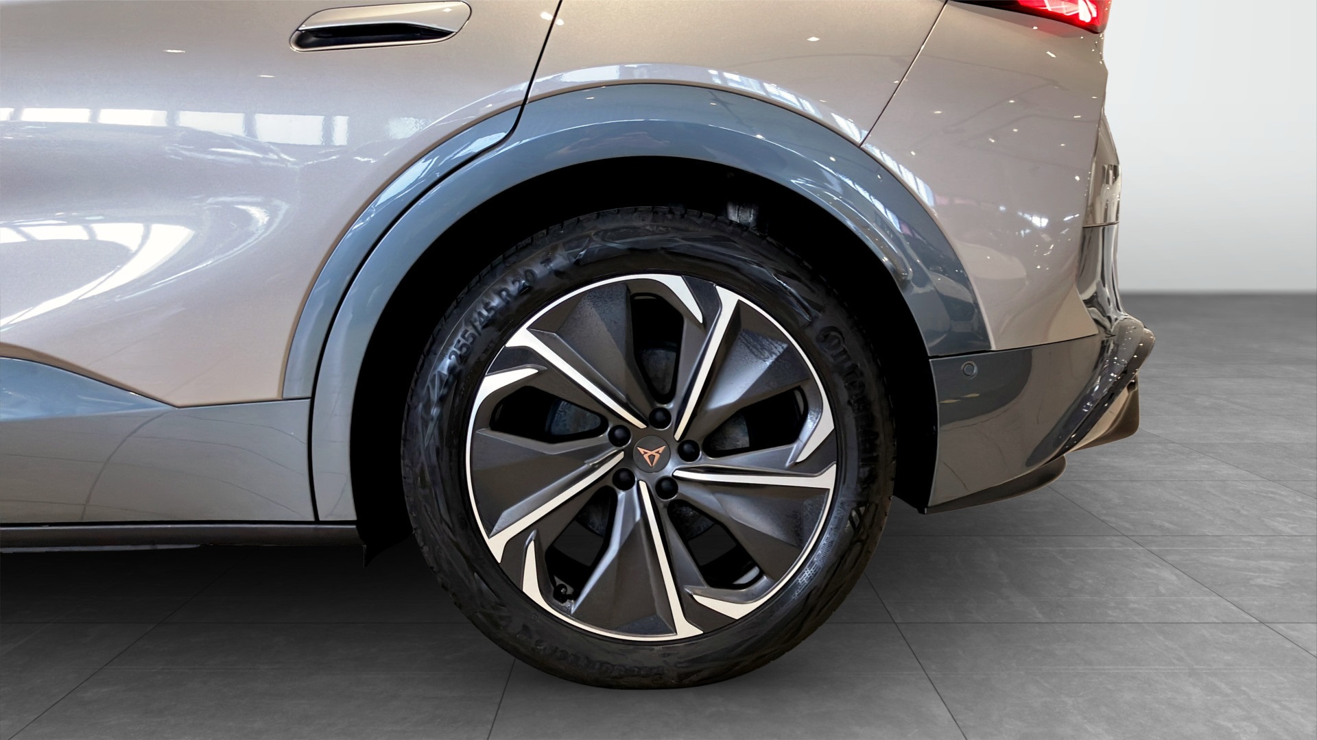 CUPRA Tavascan SCK67B