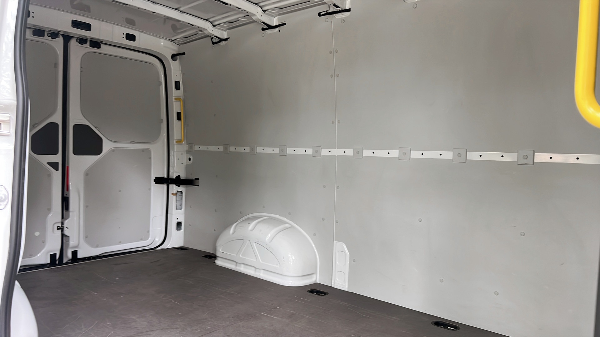Volkswagen Crafter Skåp kort hjulbas SCL03C