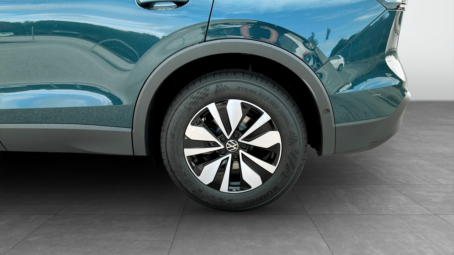 Volkswagen Tiguan SCM69A